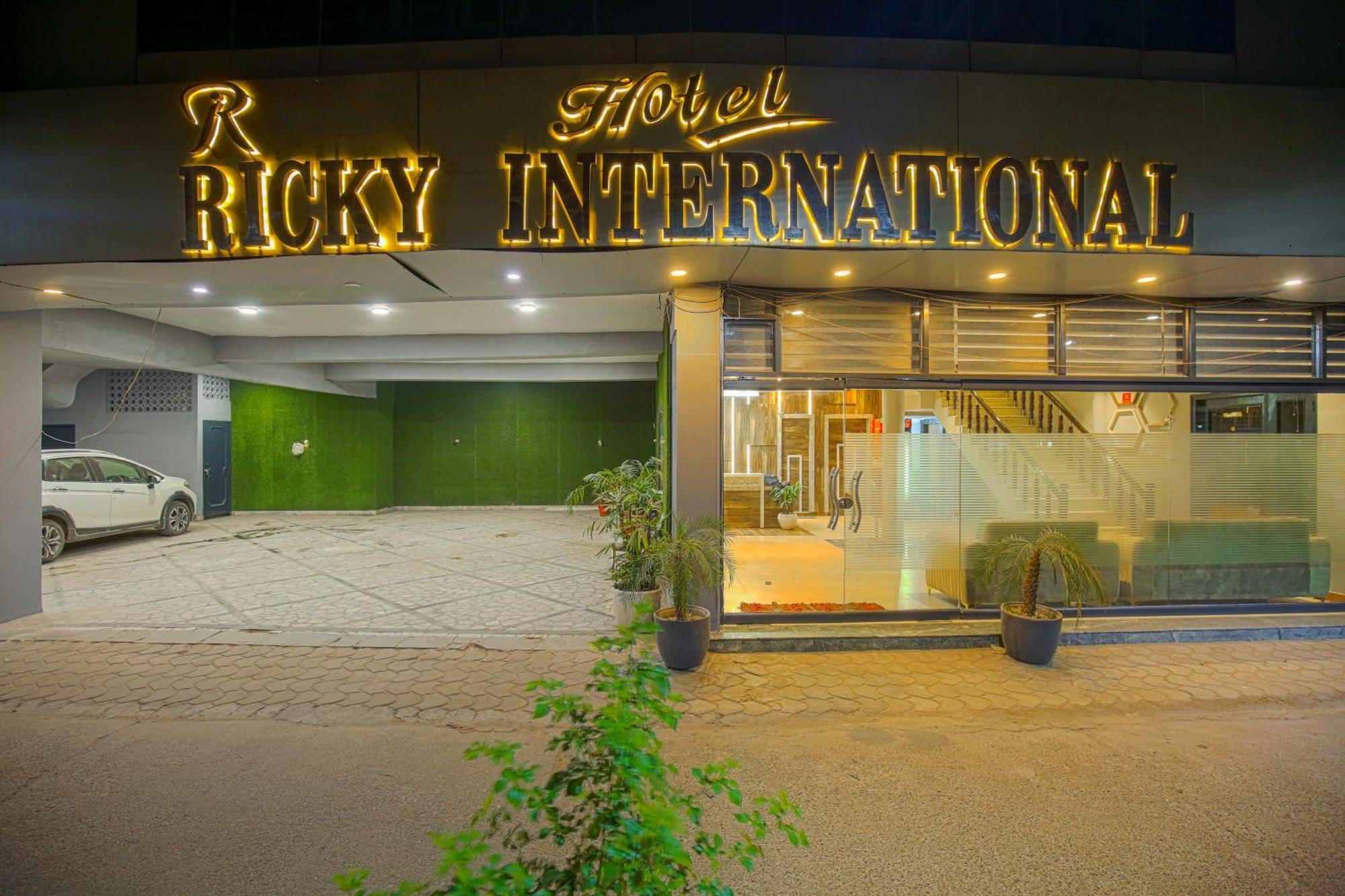 Hotel Ricky By Sahibs Group Amritsar Eksteriør bilde
