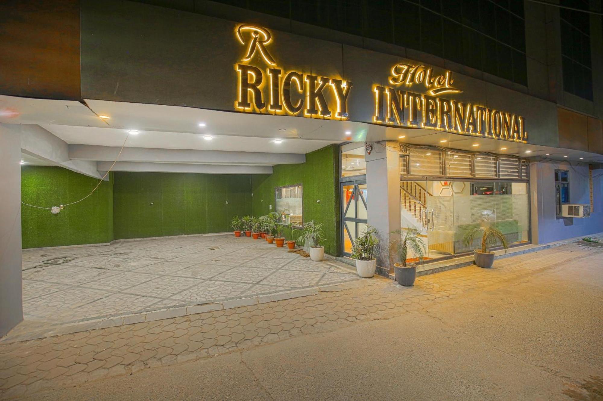 Hotel Ricky By Sahibs Group Amritsar Eksteriør bilde